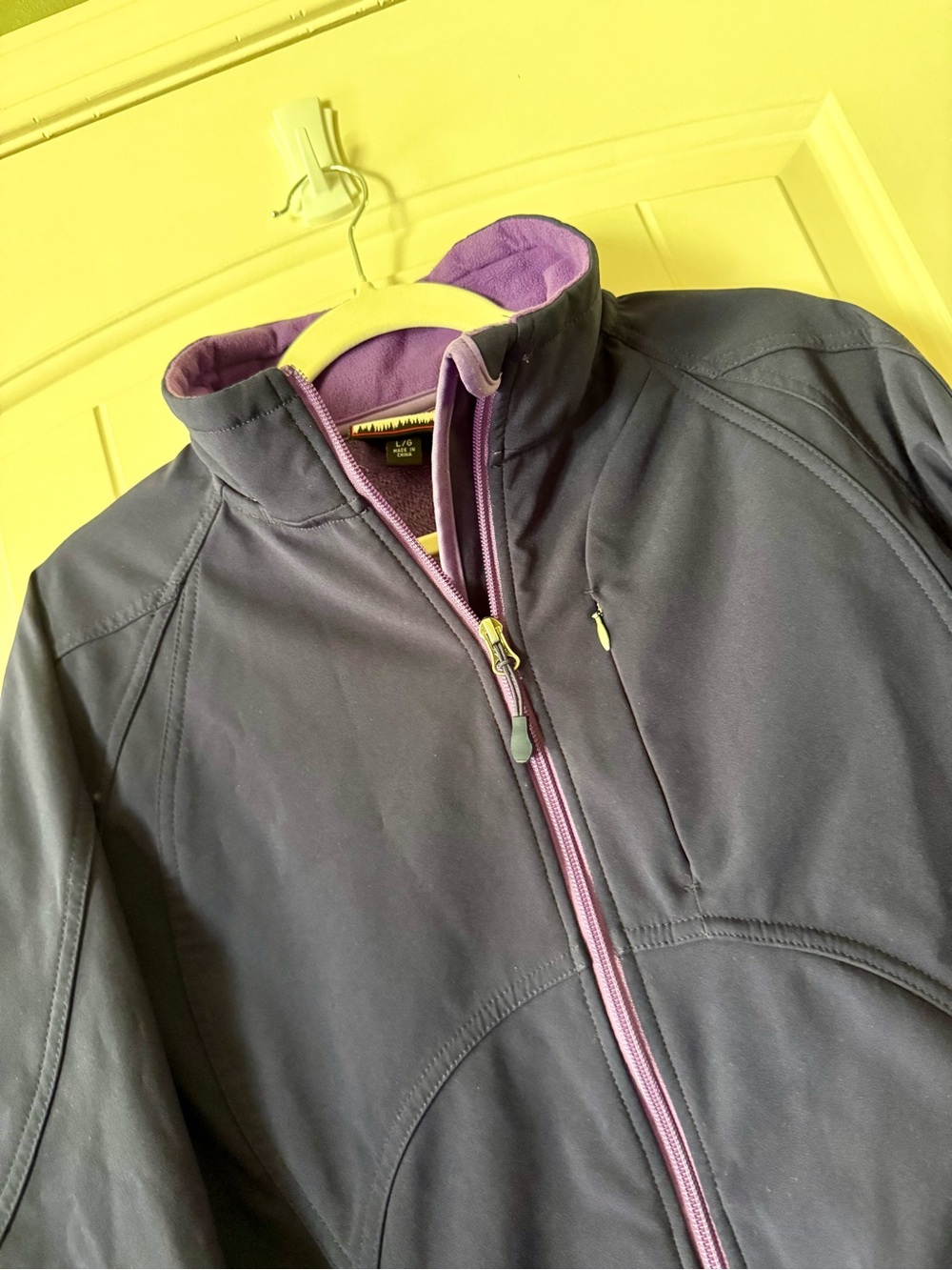 Double Diamond Women's Purple Softshell Performance Jacket with Lavender Trim